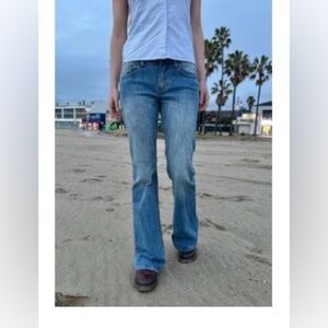 Brandy Melville Brielle 90’s jeans bootcut lowrise size sm